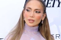 Jennifer Lopez dona objetos de toda clase a las víctimas de los incendios en Los Angeles