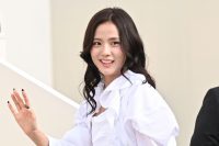 Jisoo de BLACKPINK es elogiada por su profesionalismo tras resultar herida en el show de DIOR