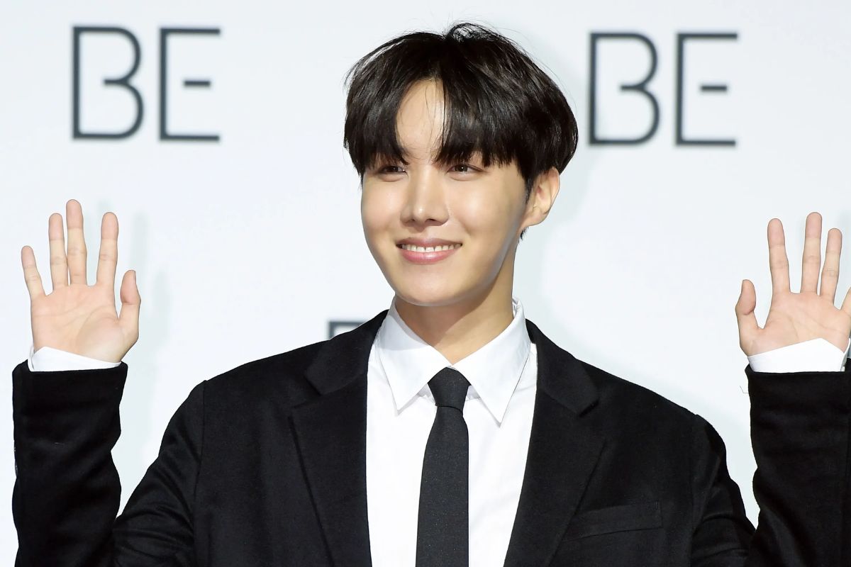 J-Hope confirma que todos los padres de BTS asistieron a su concierto en solitario