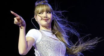 Lisa de BLACKPINK demuestra que su micrófono está encendido en su segunda actuación en Coachella